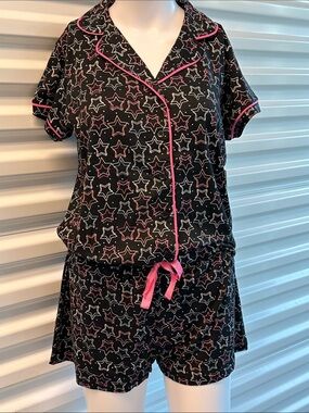 Sleep & Co. Medium Women's Black Star Print Short Pajama Set with Pink Trim